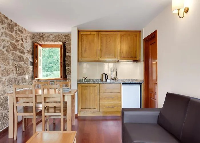 Πανσιόν Quinta Do Barrio - Manor 4*